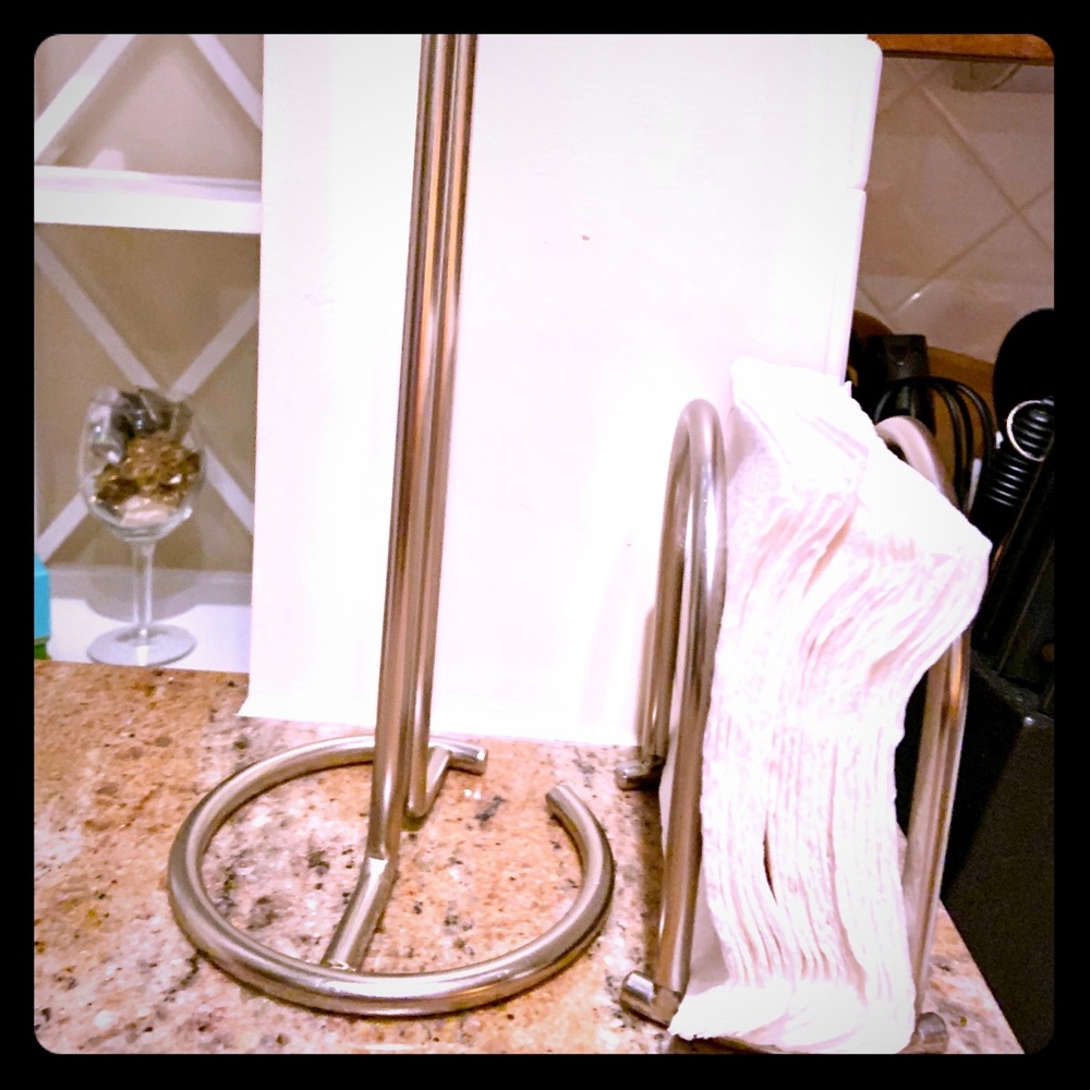 Paper towel holder and napkin organizer